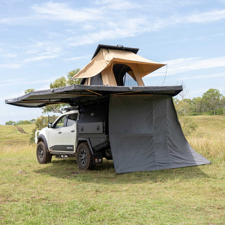 Hardkorr 270º Awning Wall